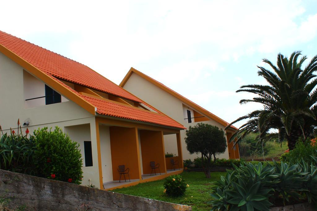 Residencial Farol Bed & Breakfast Ponta do Pargo Luaran gambar